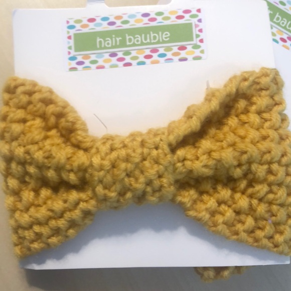 NWT Set of 2 Crocheted Baby Headband - Picture 2 of 4